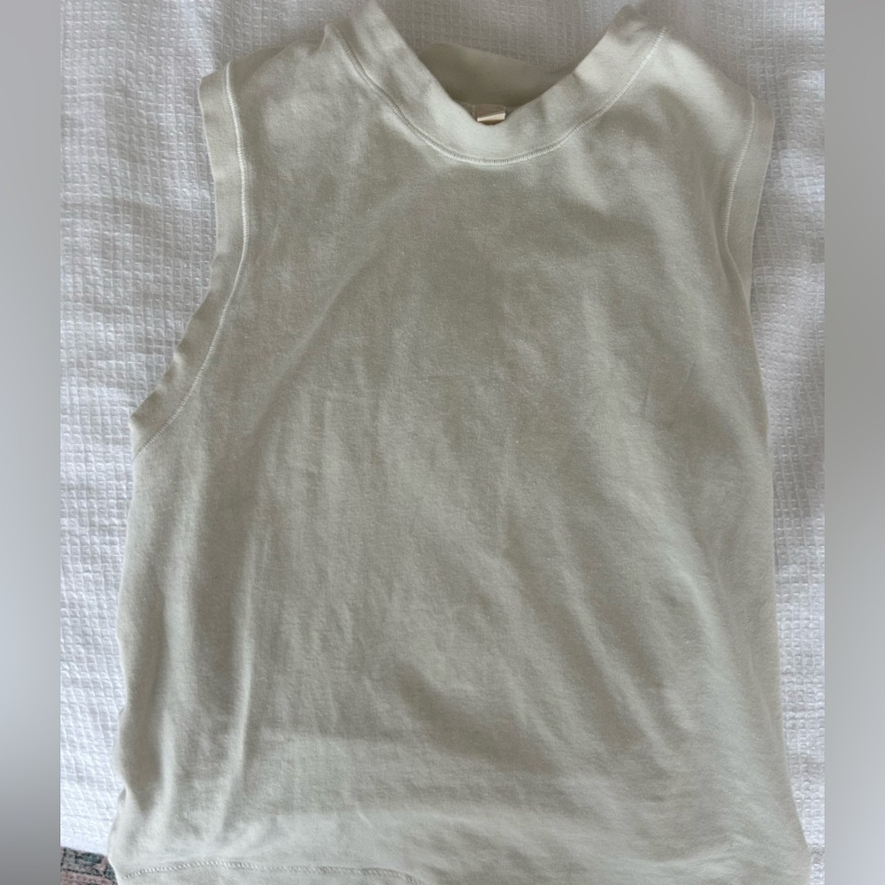 SKIMS Sleeveless Cream Top